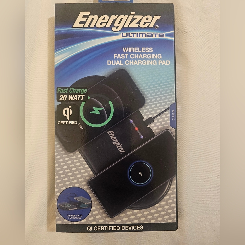 NWT ENERGIZER WIRELESS  FAST CHARGING DUAL PAD